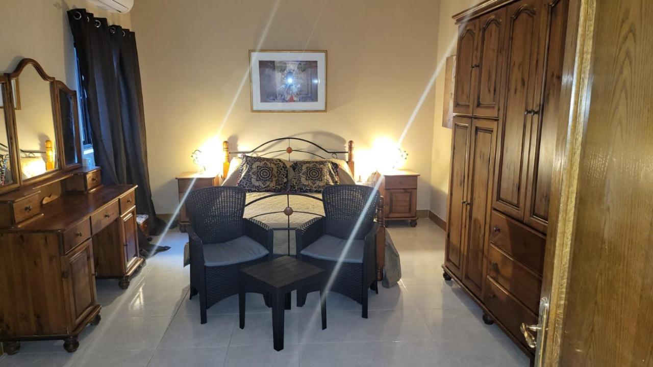 Lotus Apartment Hamrun Buitenkant foto