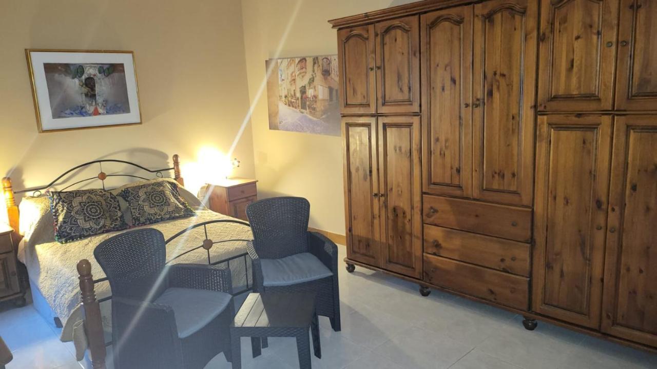 Lotus Apartment Hamrun Buitenkant foto